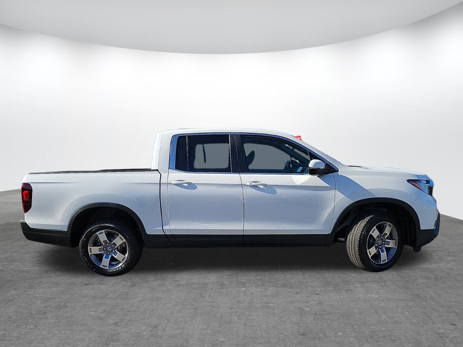 2025 Honda Ridgeline RTL photo 4