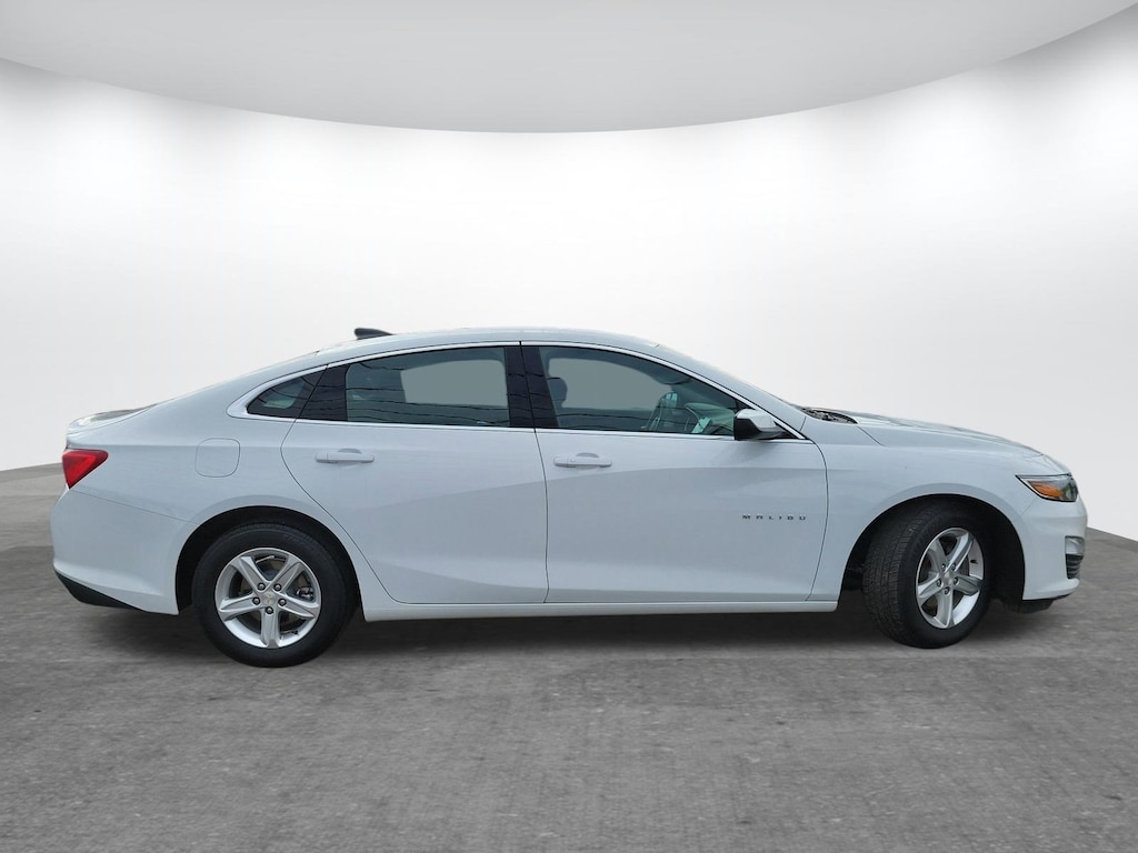 Used 2023 Chevrolet Malibu LS w/1FL Sedan