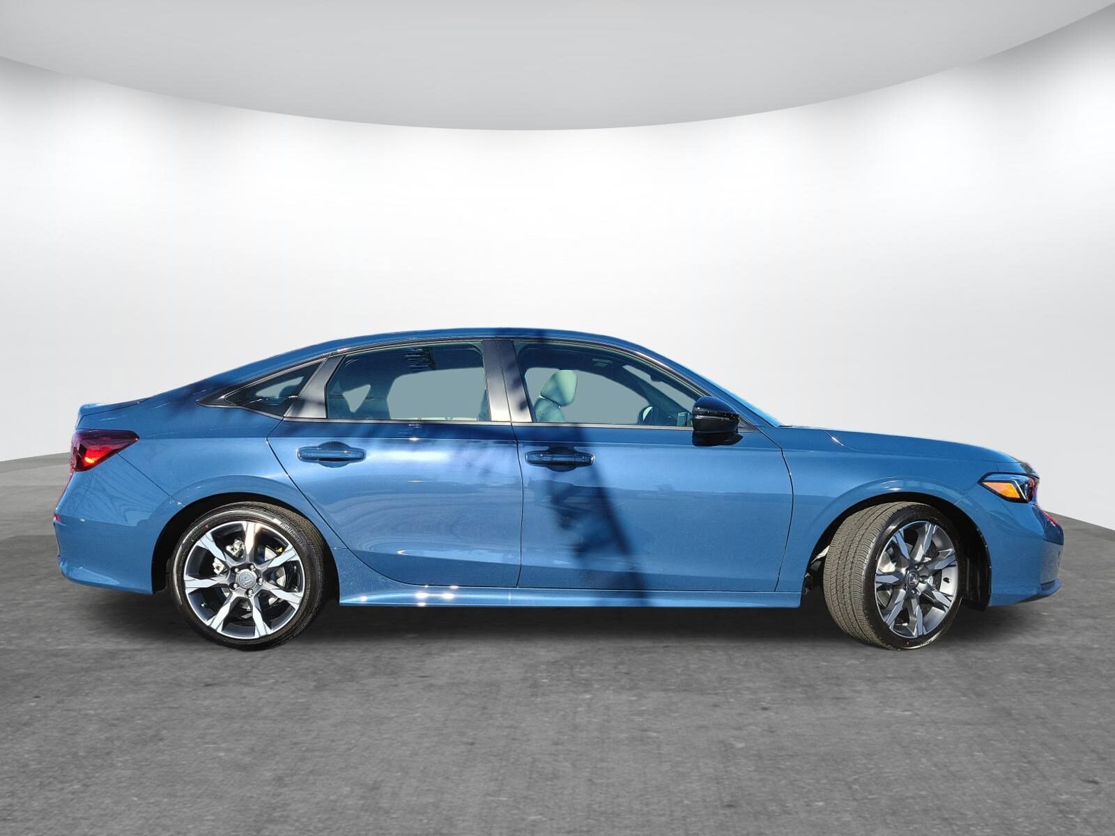 2026 Honda Civic Hybrid Sport Touring photo 4