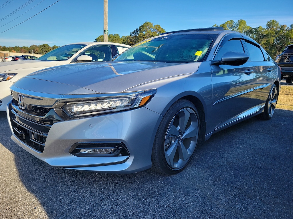 Used 2018 Honda Accord Touring 2.0T Sedan