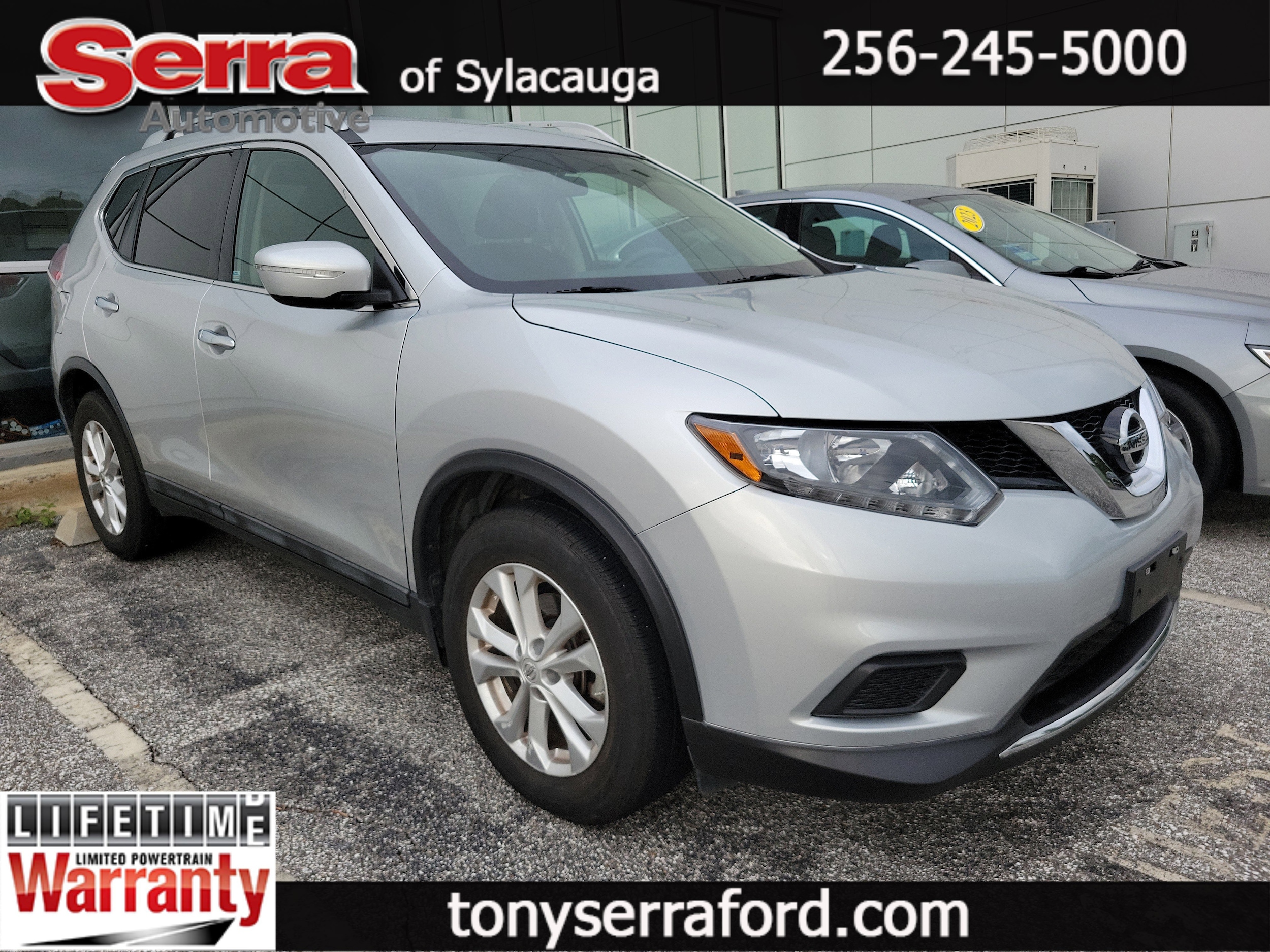 2015 Nissan Rogue SV FWD's photo