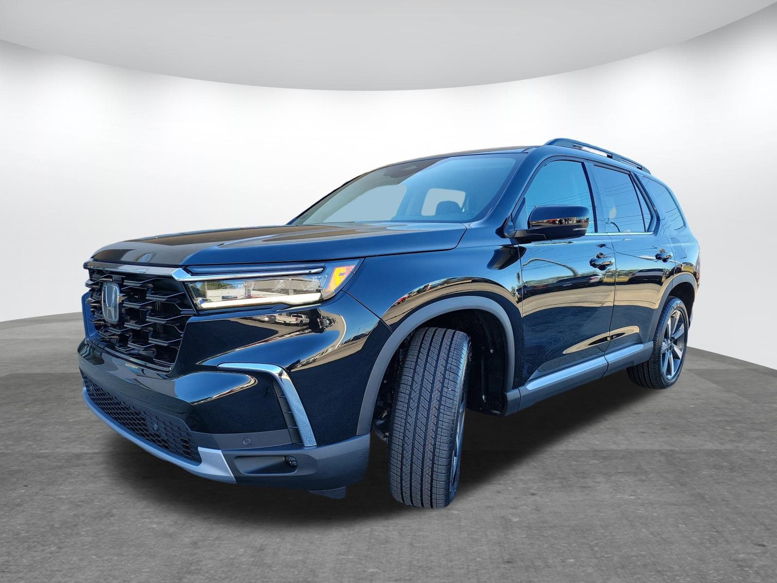 2025 Honda Pilot Touring photo 3