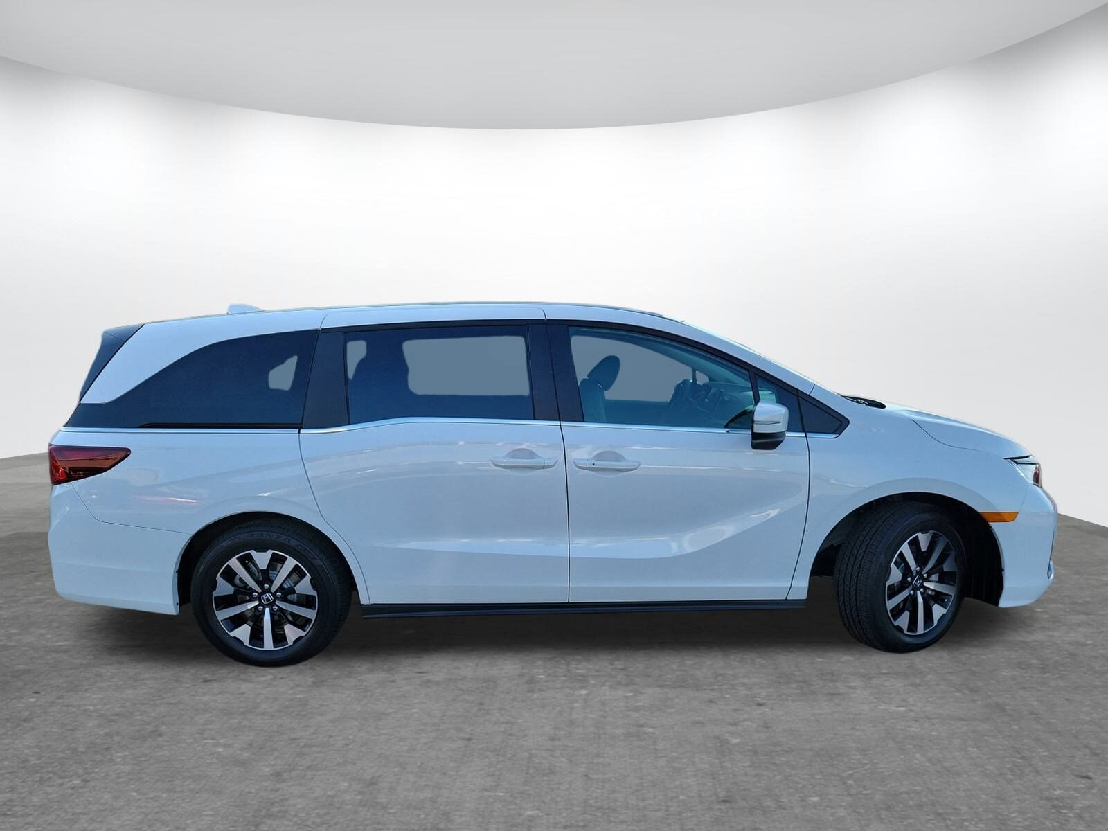 2026 Honda Odyssey EX-L photo 4