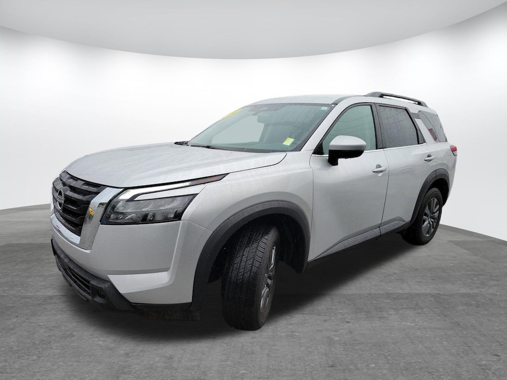 Used 2024 Nissan Pathfinder SV SUV