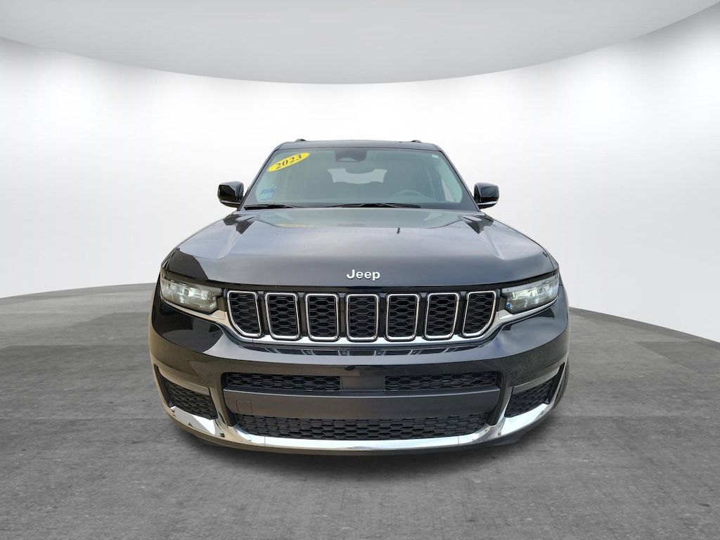 Used 2023 Jeep Grand Cherokee L Limited SUV