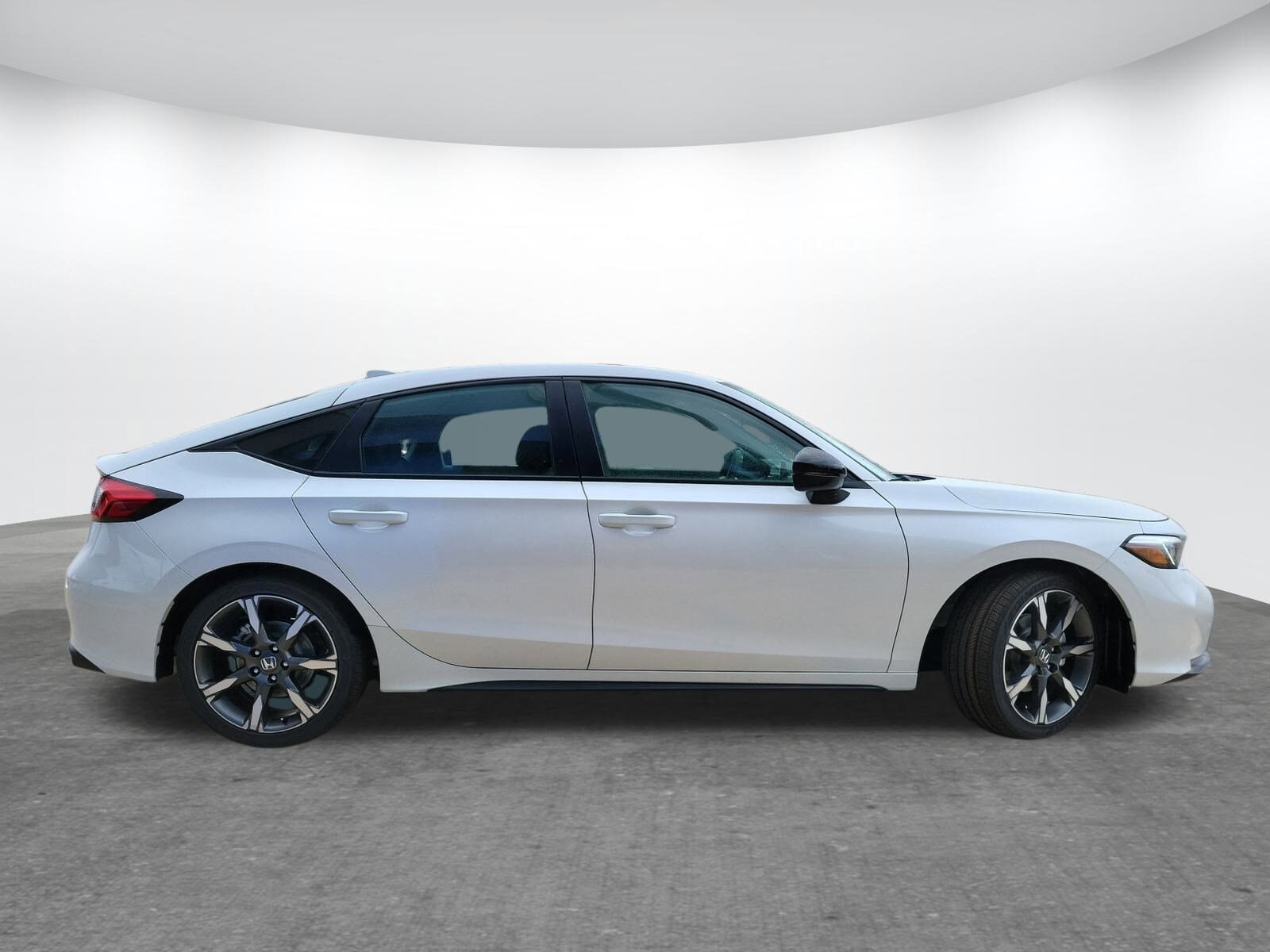 2026 Honda Civic Hybrid Sport Touring Hatchback photo 4