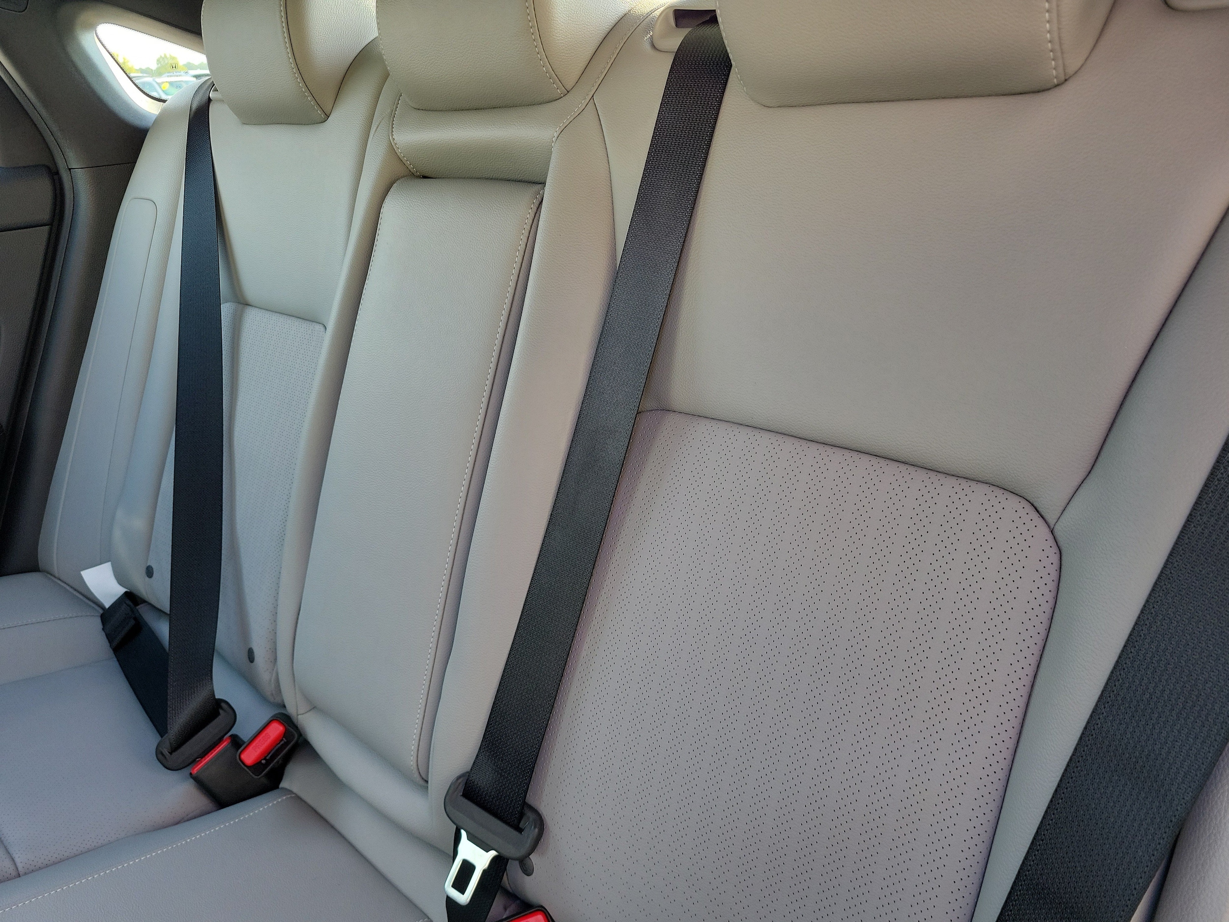 2026 Honda Civic Hatchback Sport Touring - Photo 18