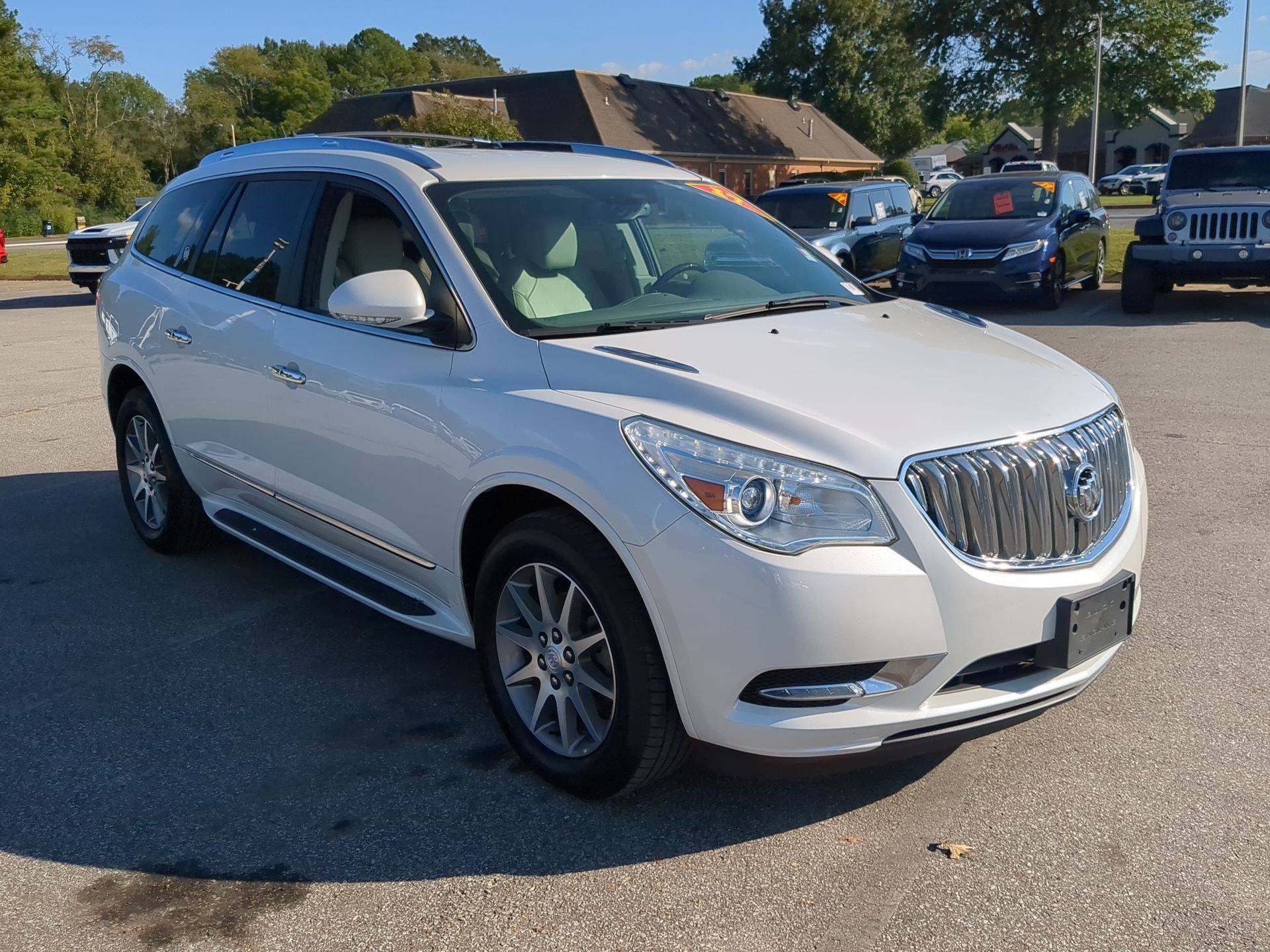 2017 Buick Enclave Leather photo 2