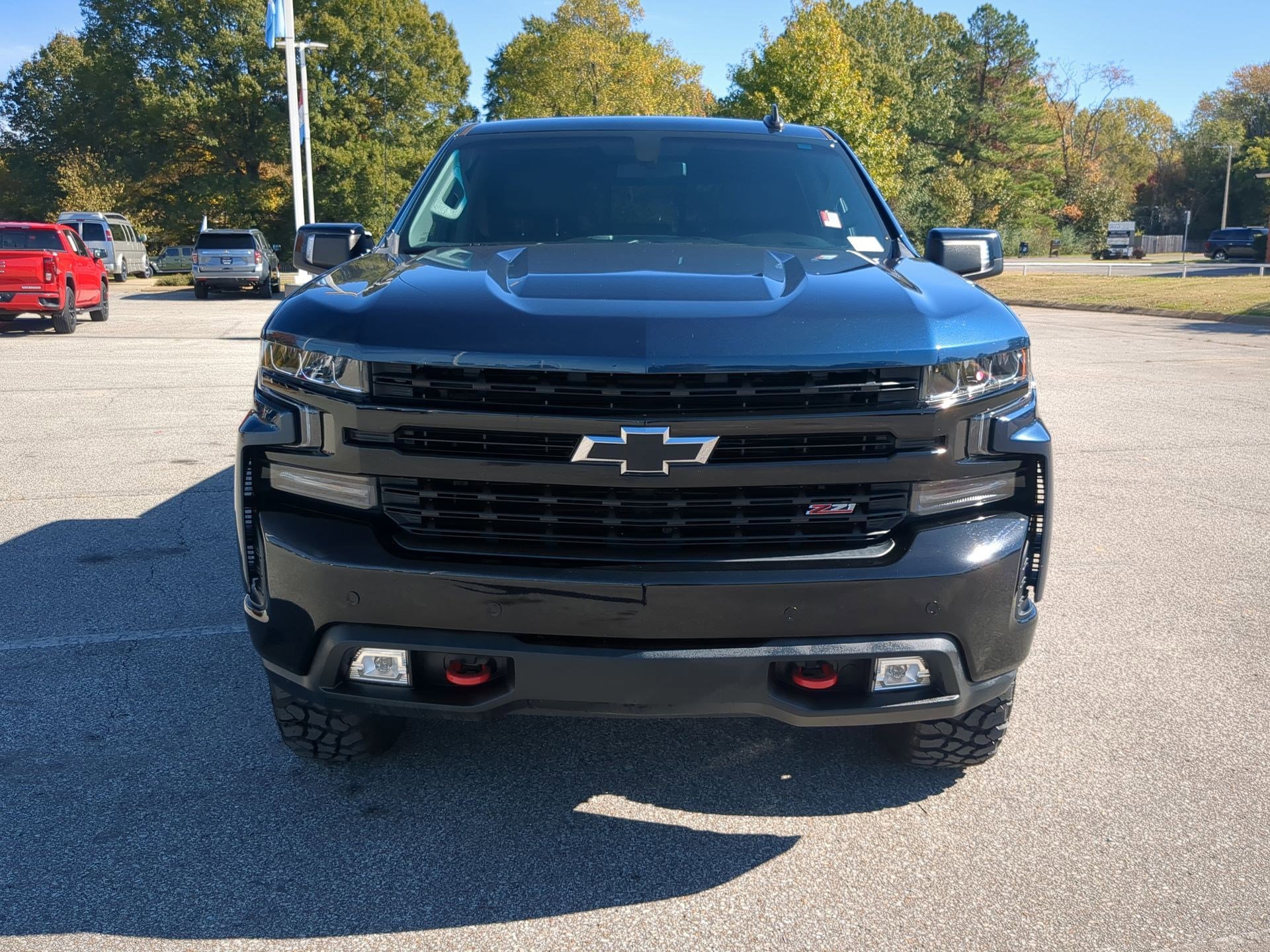 2019 Chevrolet Silverado 1500 LT Trail Boss photo 3