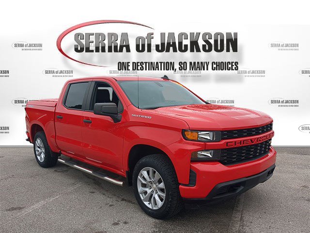 2019 Chevrolet Silverado 1500 Custom photo 2