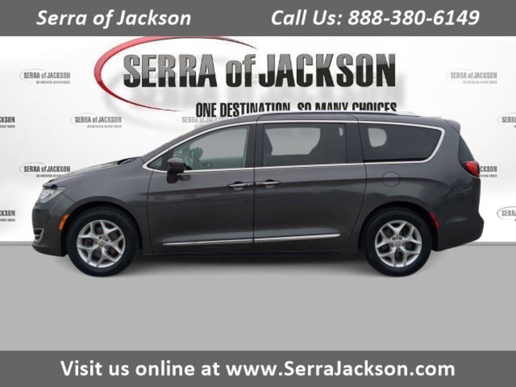 Used 2018 Chrysler Pacifica Touring L Plus Van