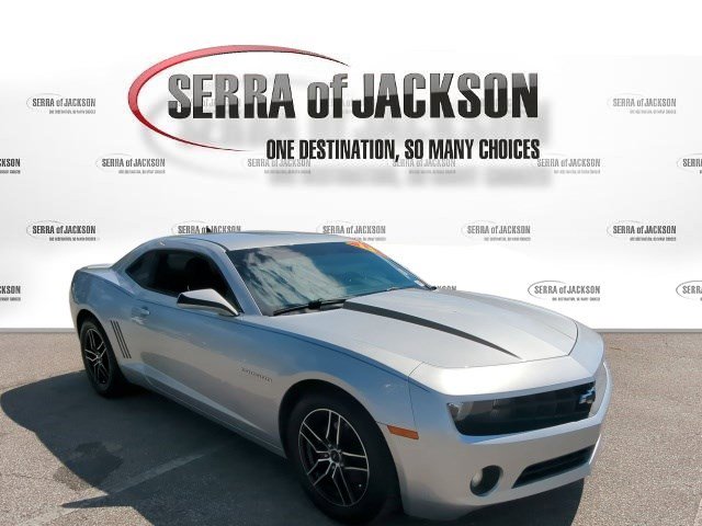 2013 Chevrolet Camaro LS photo 2