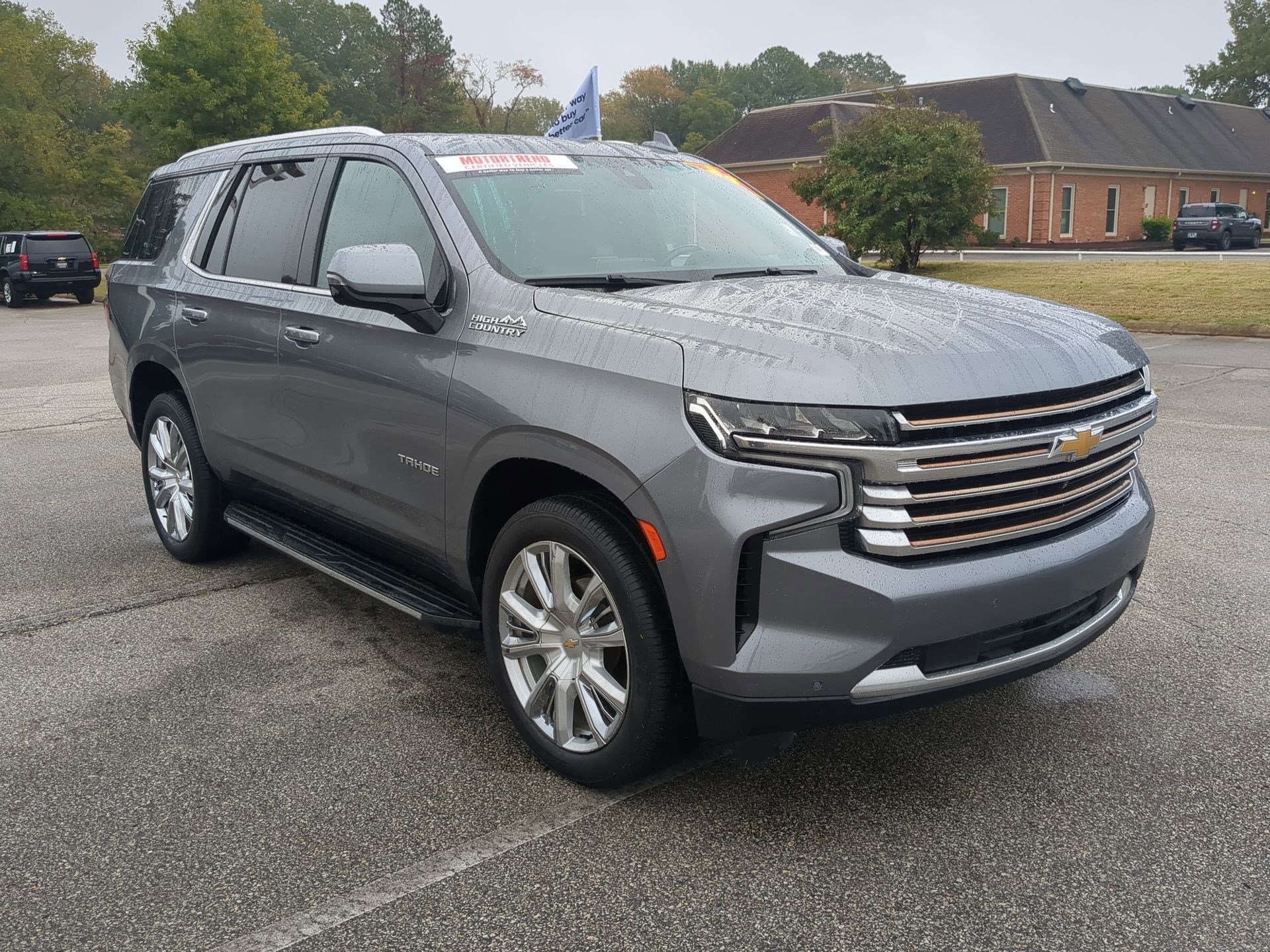 2021 Chevrolet Tahoe High Country photo 2