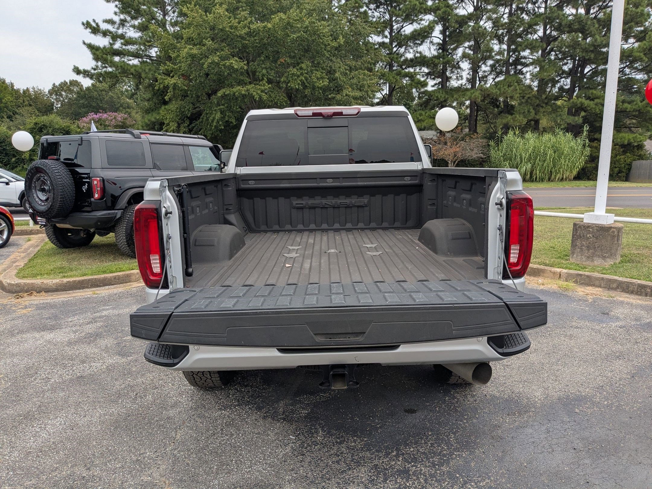2023 Gmc Sierra 2500 HD Denali photo 2