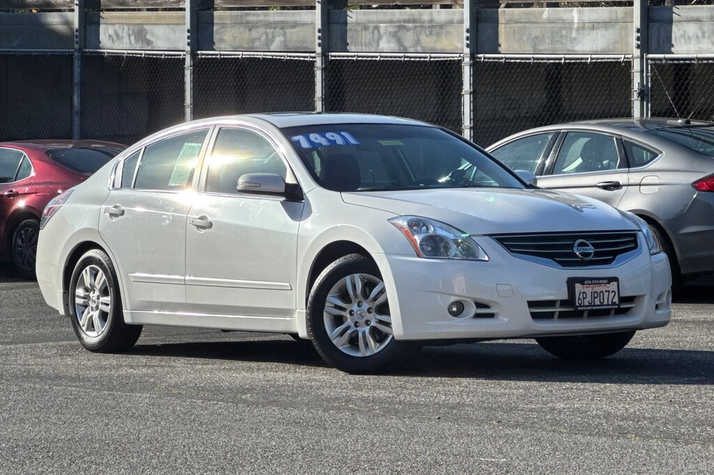 Used 2010 Nissan