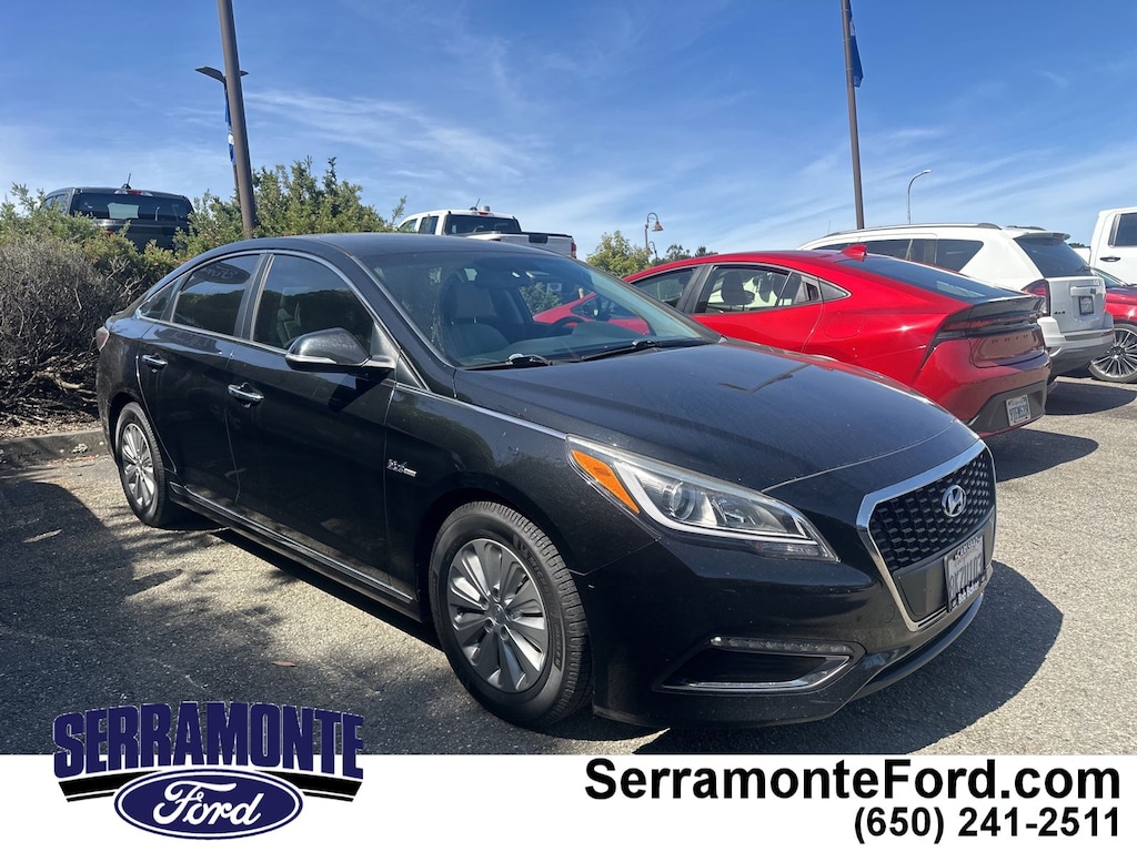 Used 2016 Hyundai Sonata Hybrid SE Sedan