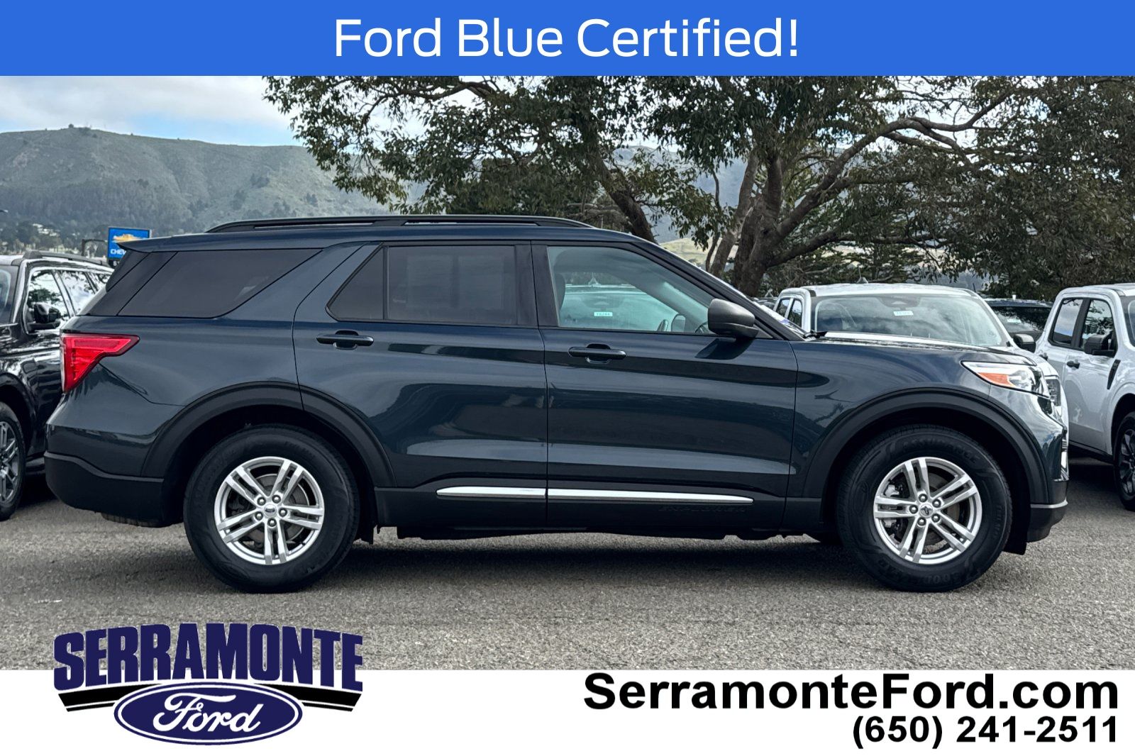 2023 Ford Explorer XLT photo 2