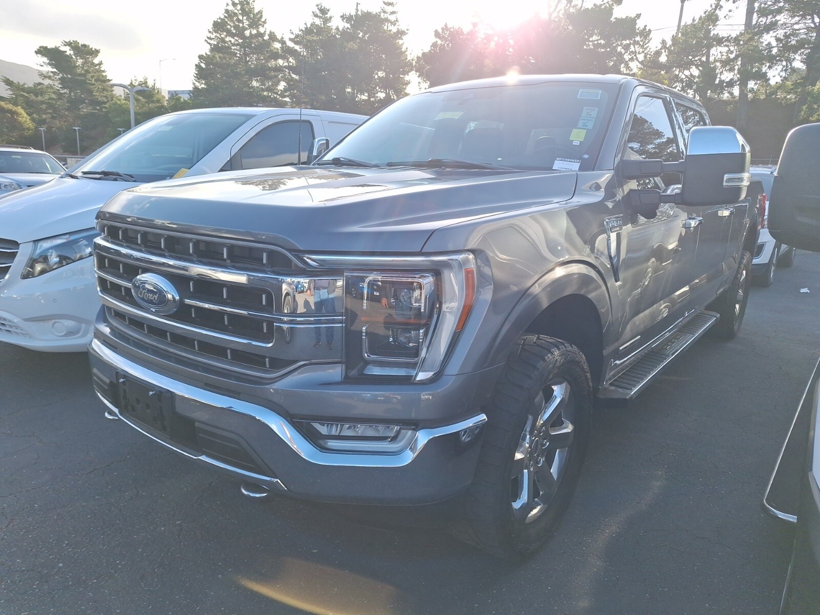 2021 Ford F-150 Lariat photo 2