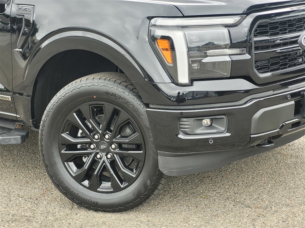 2025 Ford F-150 Lariat photo 3