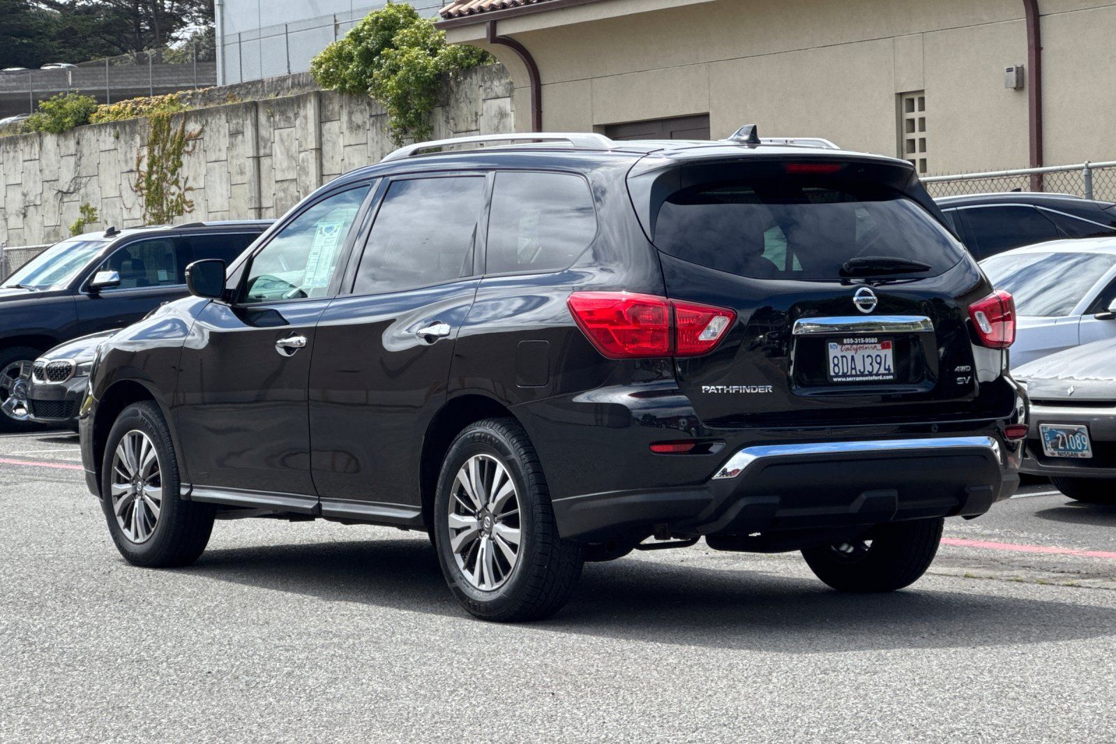 2019 Nissan Pathfinder SV V-6 cyl photo 6