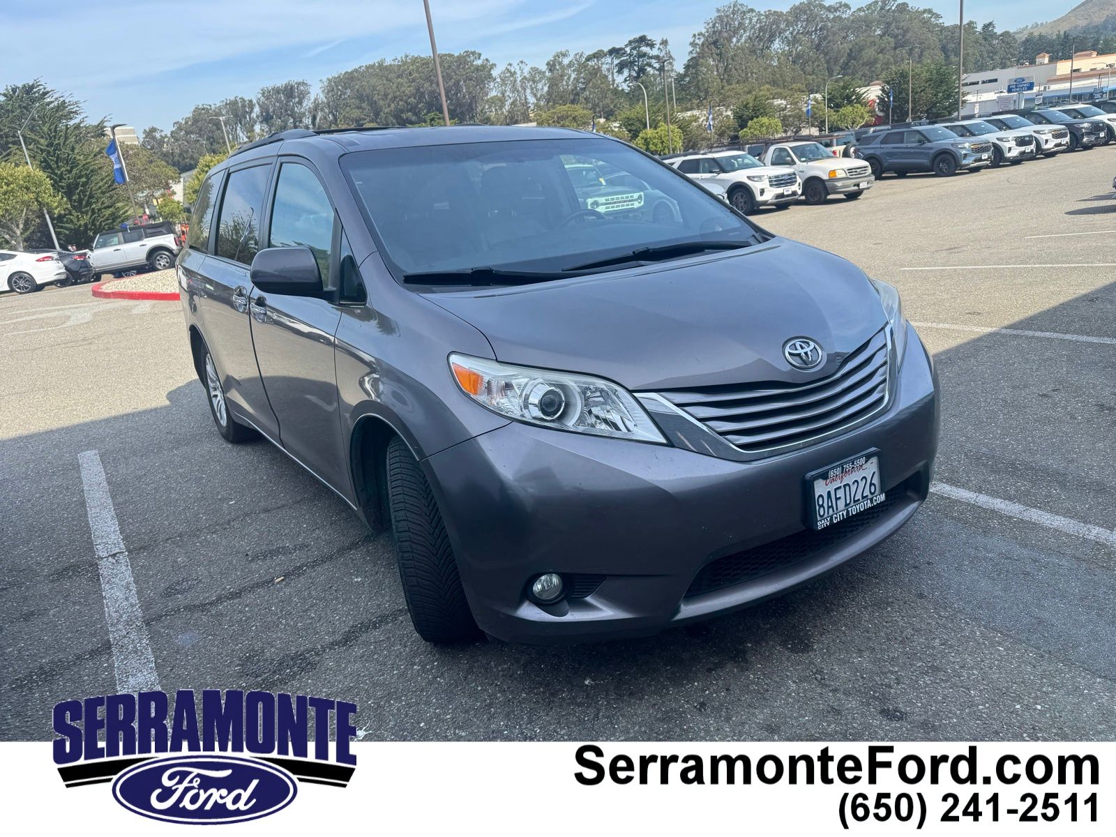 2017 Toyota Sienna XLE