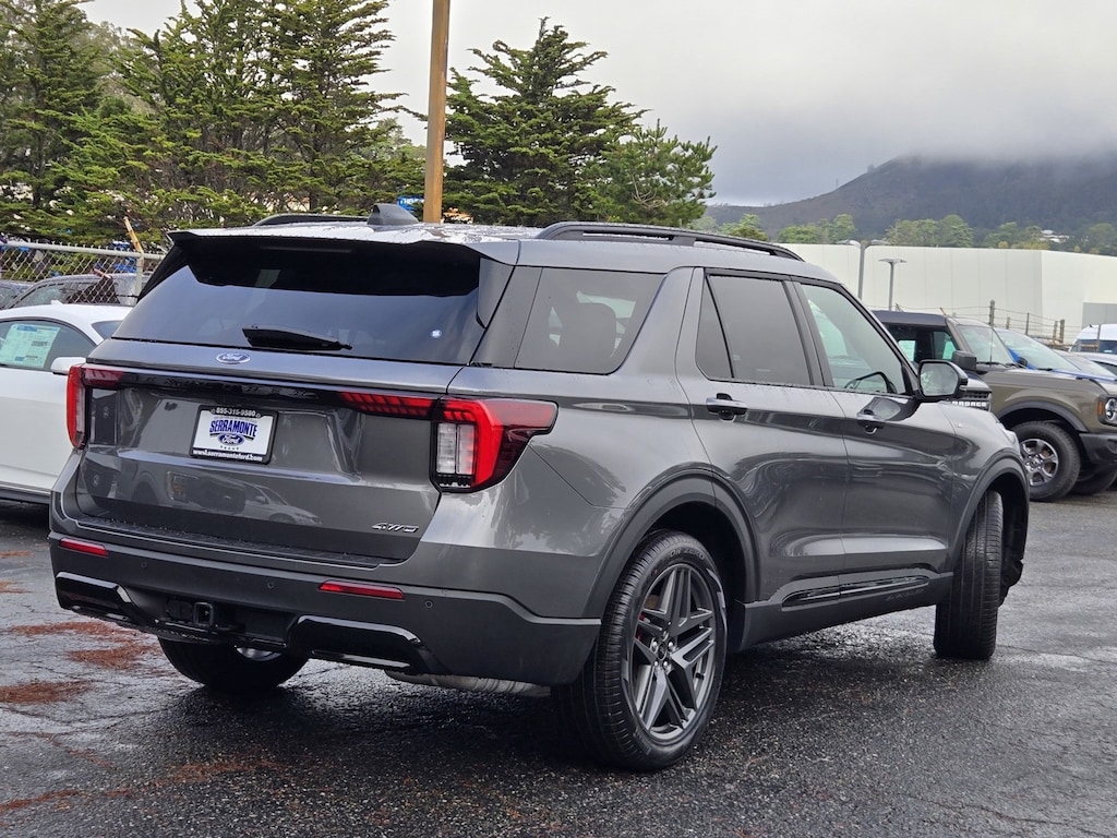 New 2026 Ford Explorer ST-Line SUV