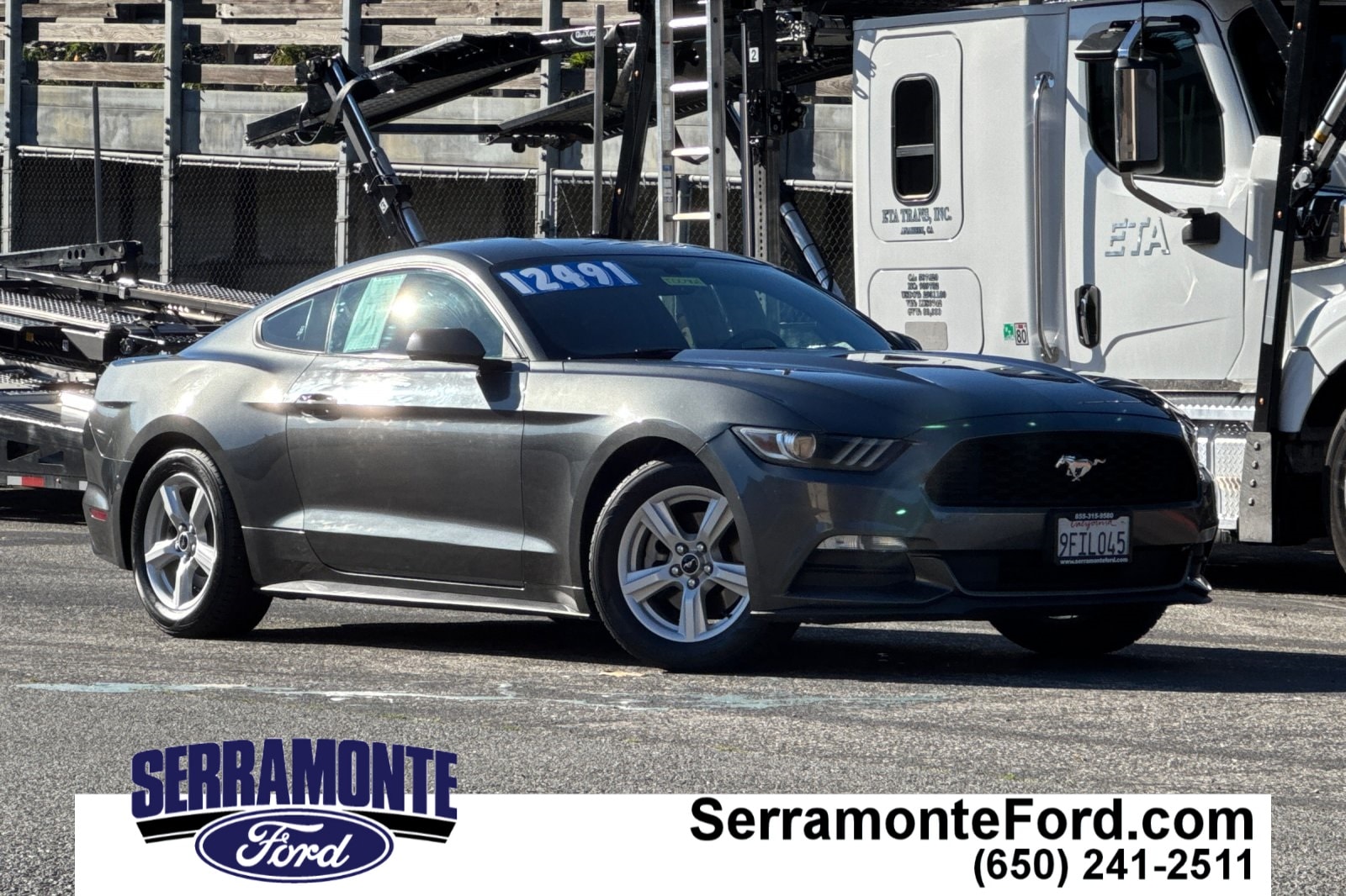 2016 Ford Mustang Premium Fastback's photo