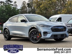 2025 Ford Mustang Mach-E Premium SUV