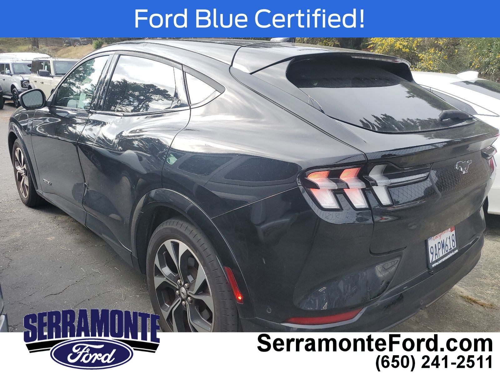 2021 Ford Mustang Mach-E Premium photo 4