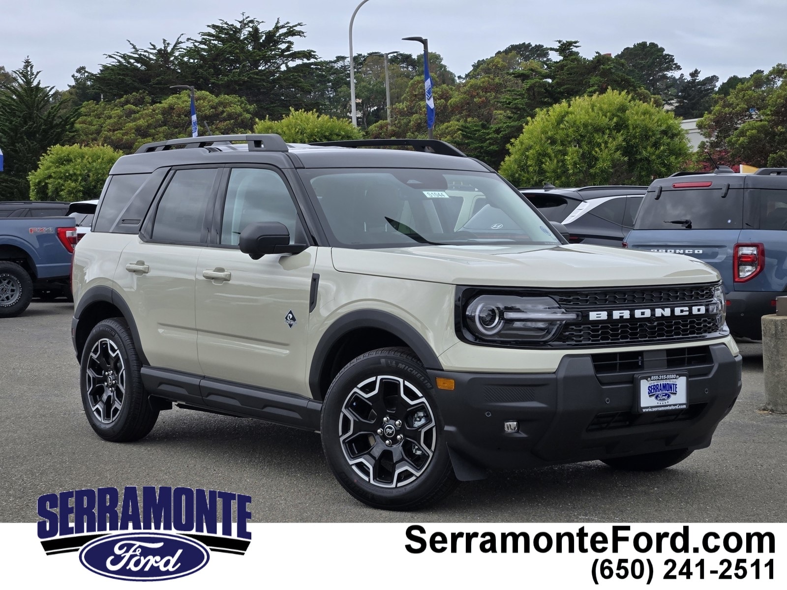 2025 Ford Bronco Sport Outer Banks's photo