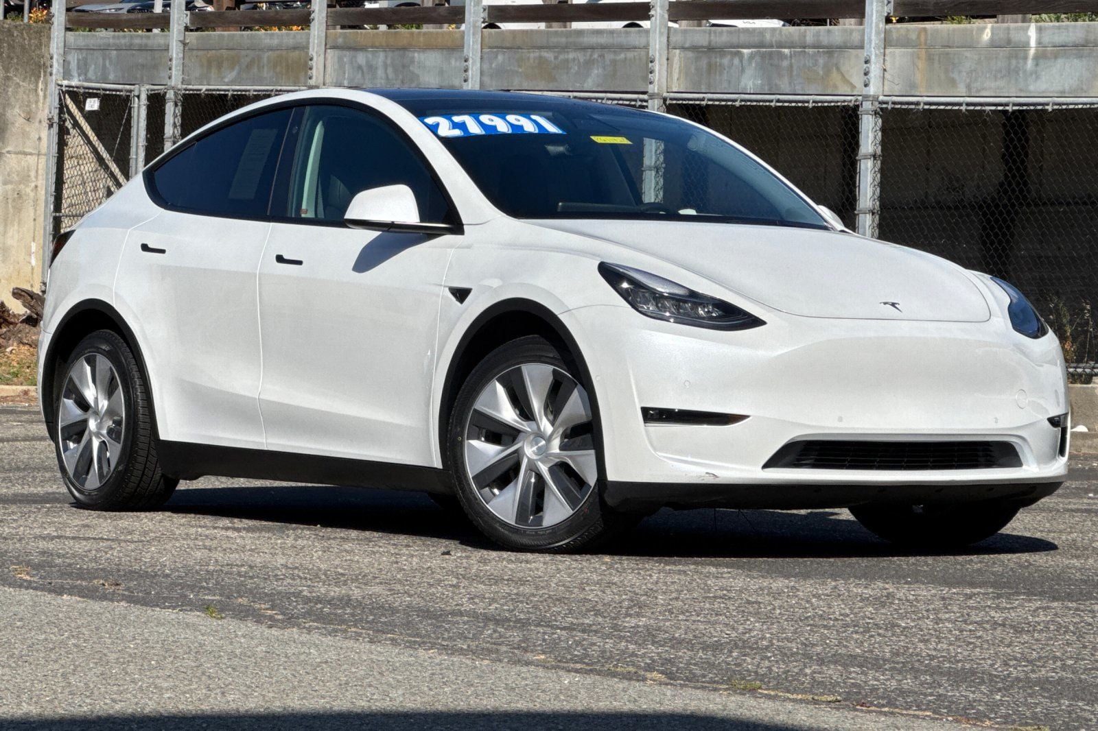 Used 2021 Tesla Model Y Long Range with VIN 5YJYGDEE1MF200161 for sale in Colma, CA