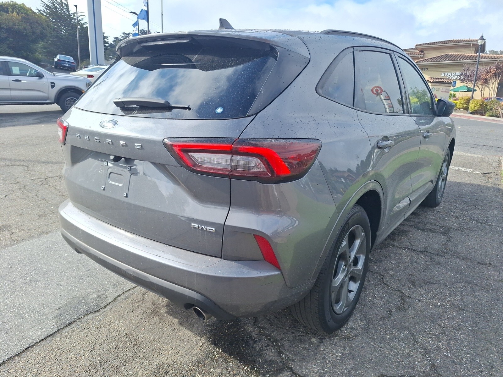 2024 Ford Escape ST-Line photo 3