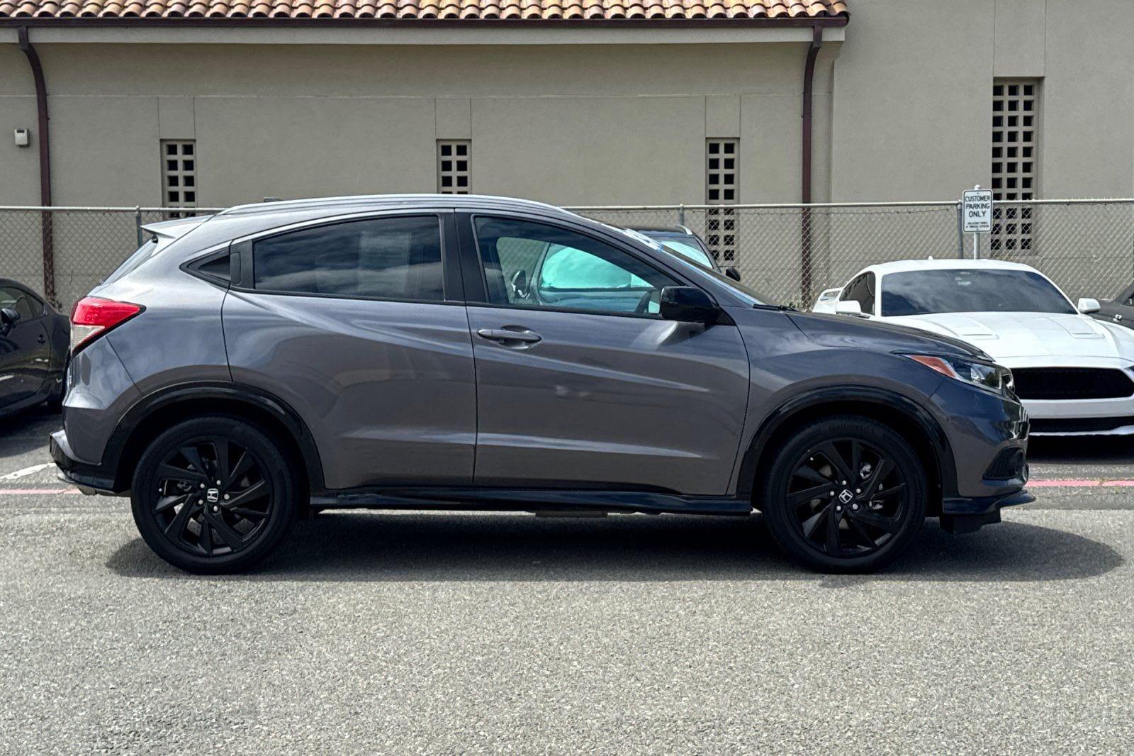 2022 Honda HR-V Sport photo 2
