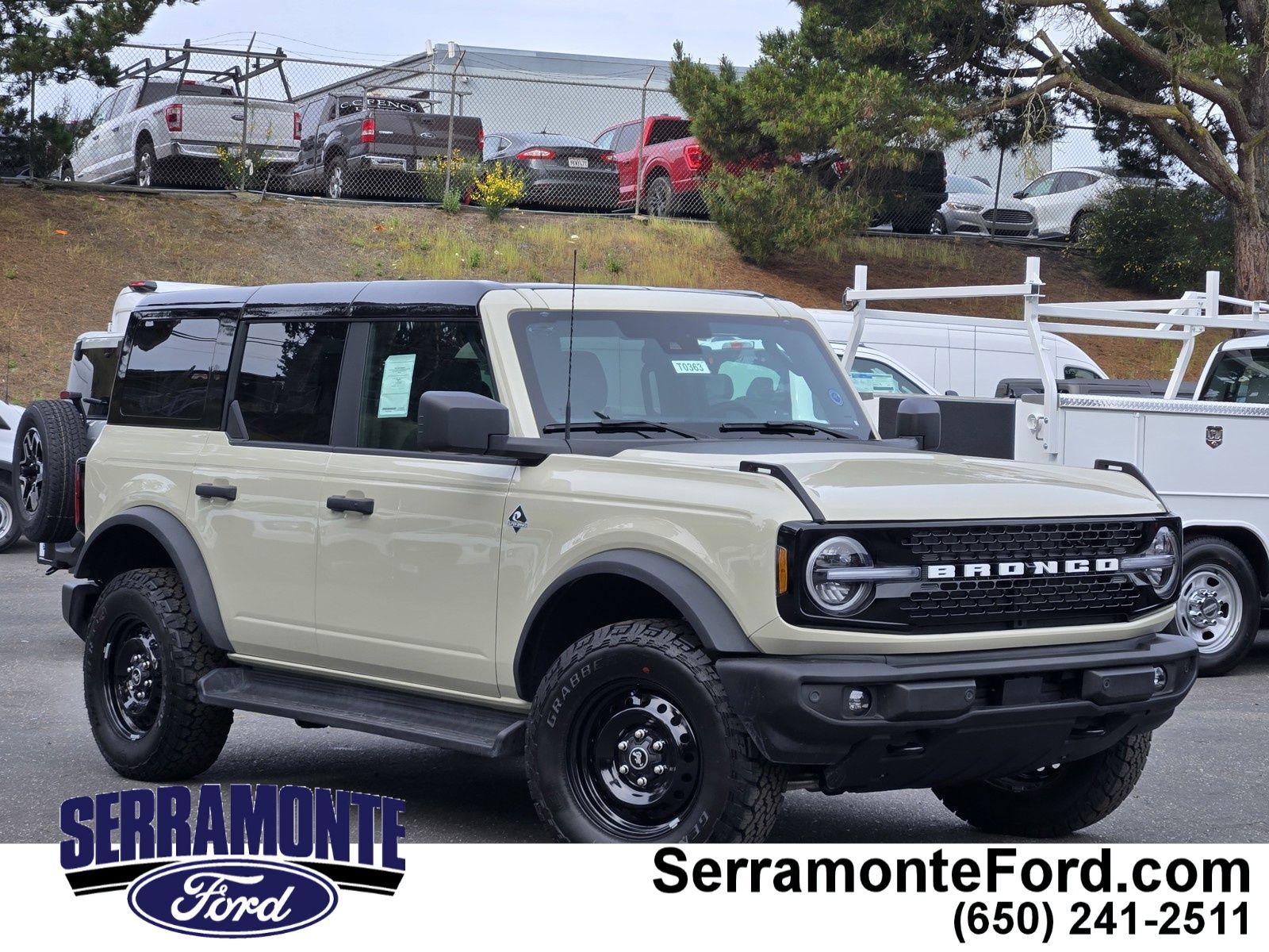 2026 Ford Bronco Outer Banks 4x4's photo