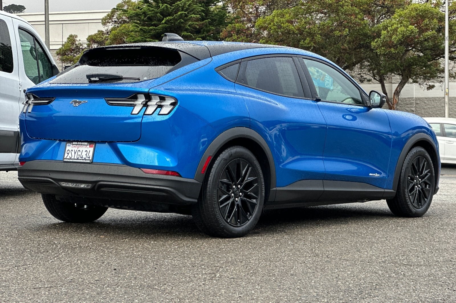 2025 Ford Mustang Mach-E Select photo 4
