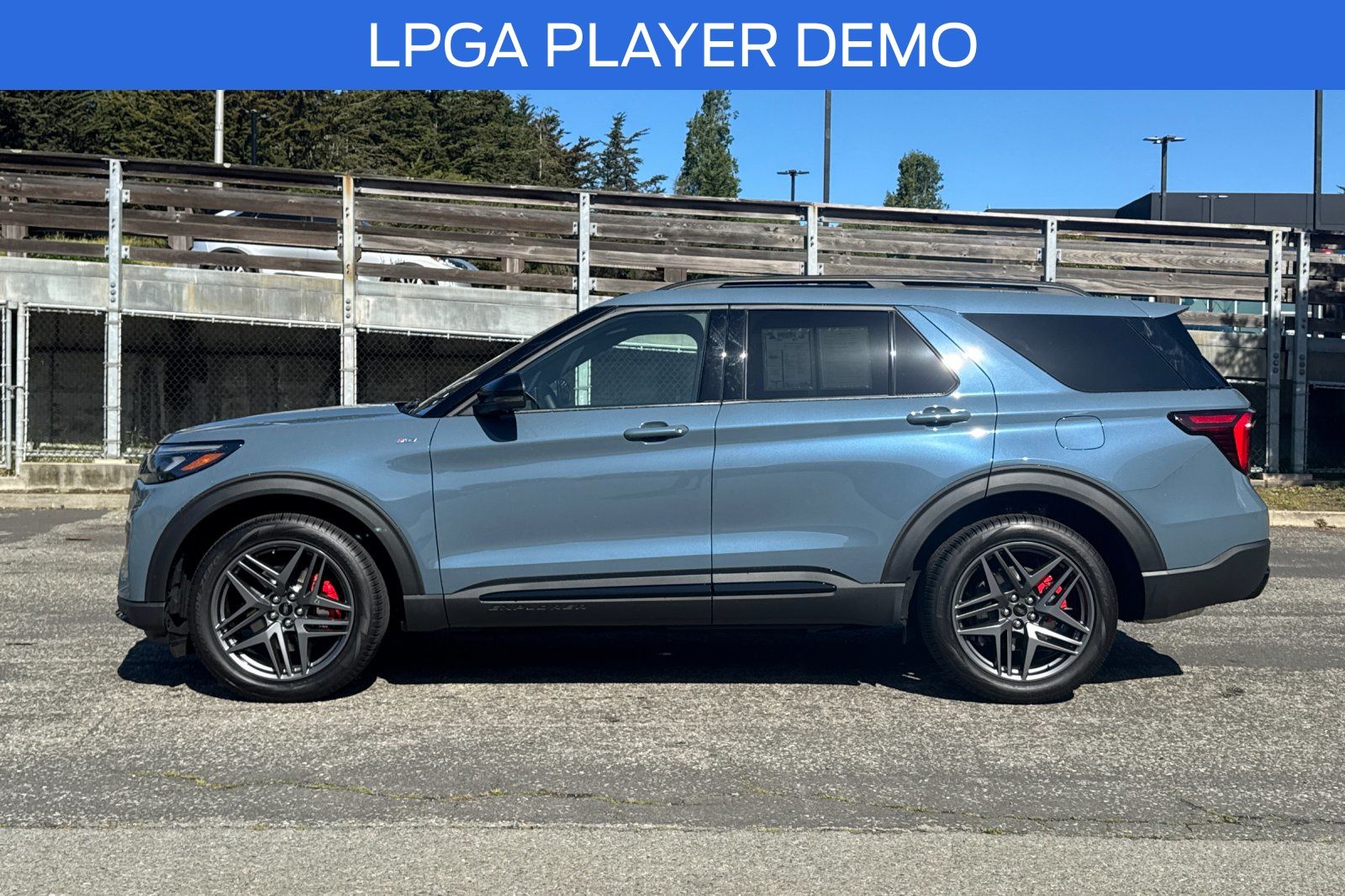 2026 Ford Explorer ST-Line I-4 cyl photo 3