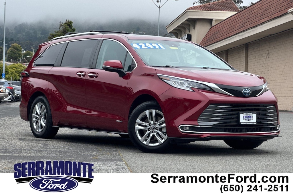 Used 2021 Toyota Sienna Limited 7 Passenger Van