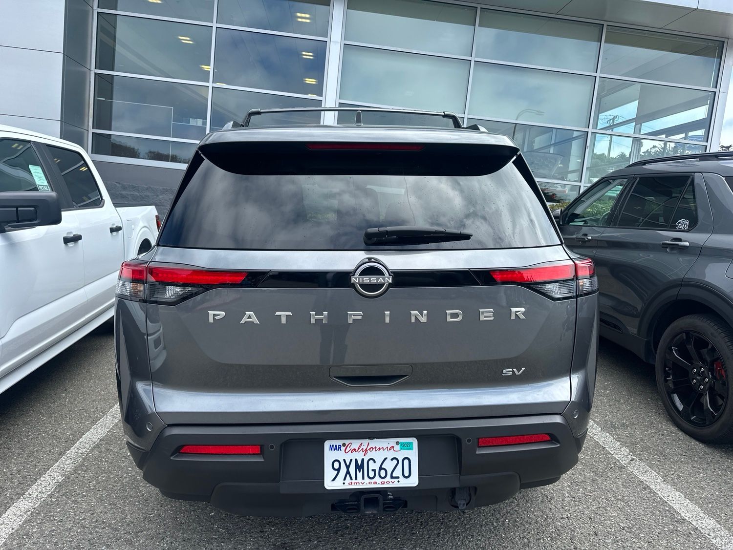 2024 Nissan Pathfinder SV photo 6