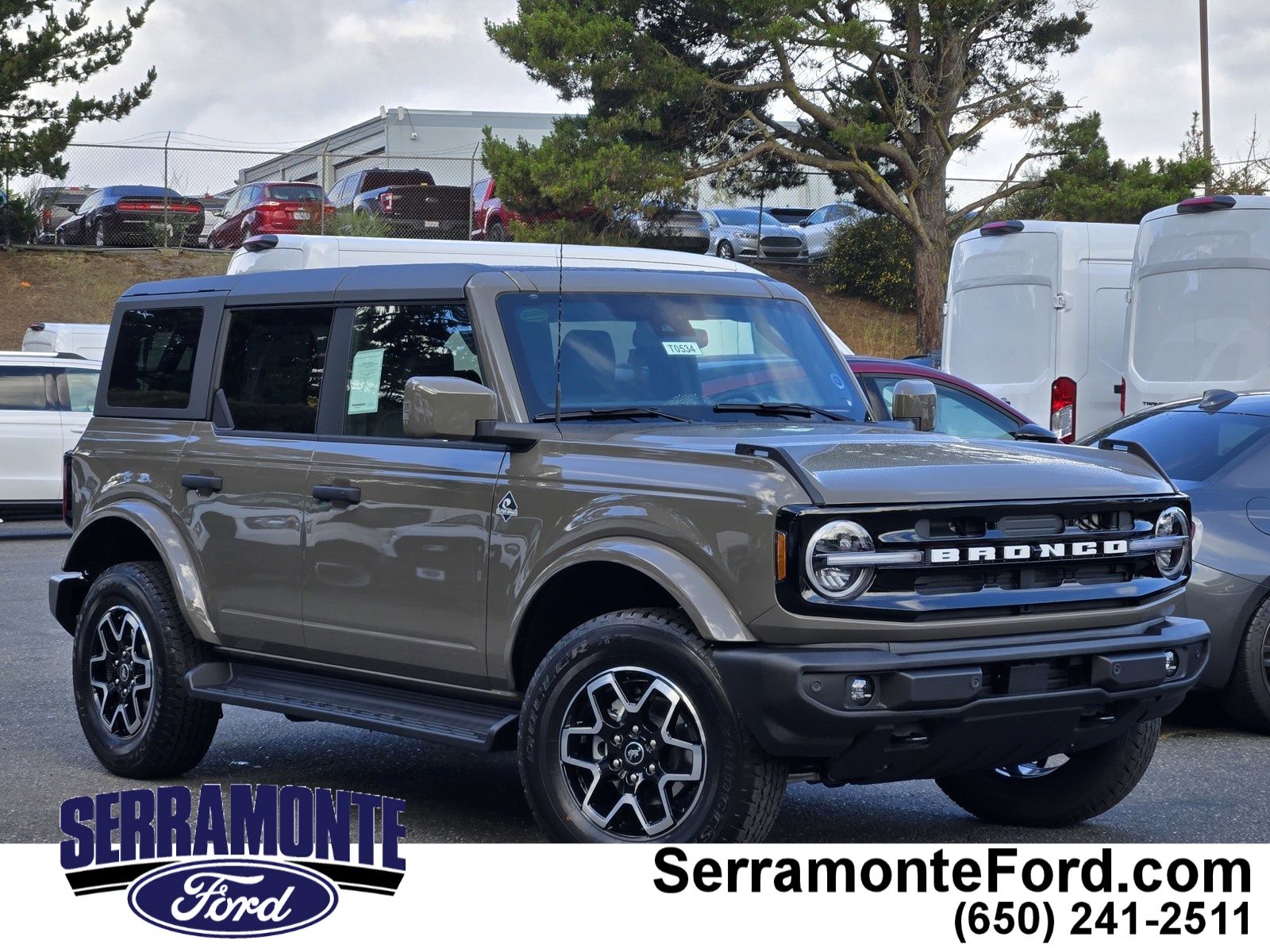 2026 Ford Bronco Outer Banks 4x4's photo