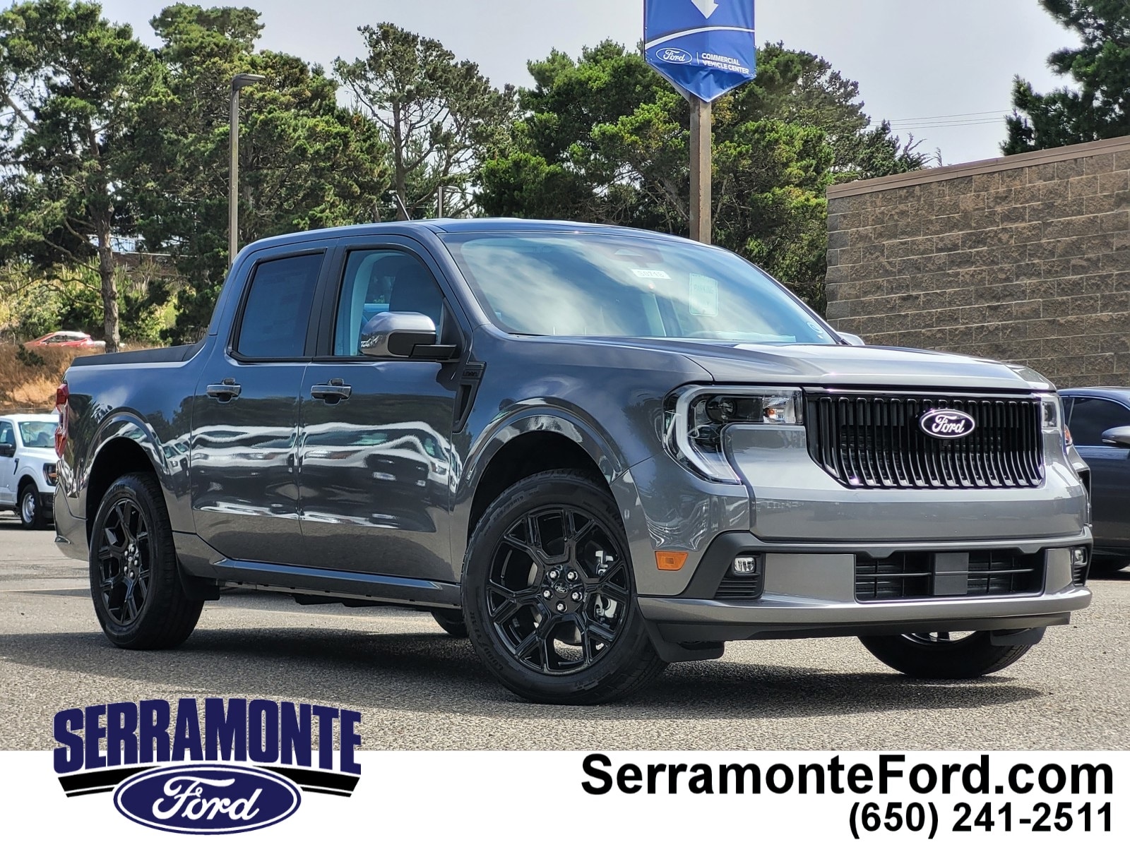 2025 Ford Maverick Lobo's photo