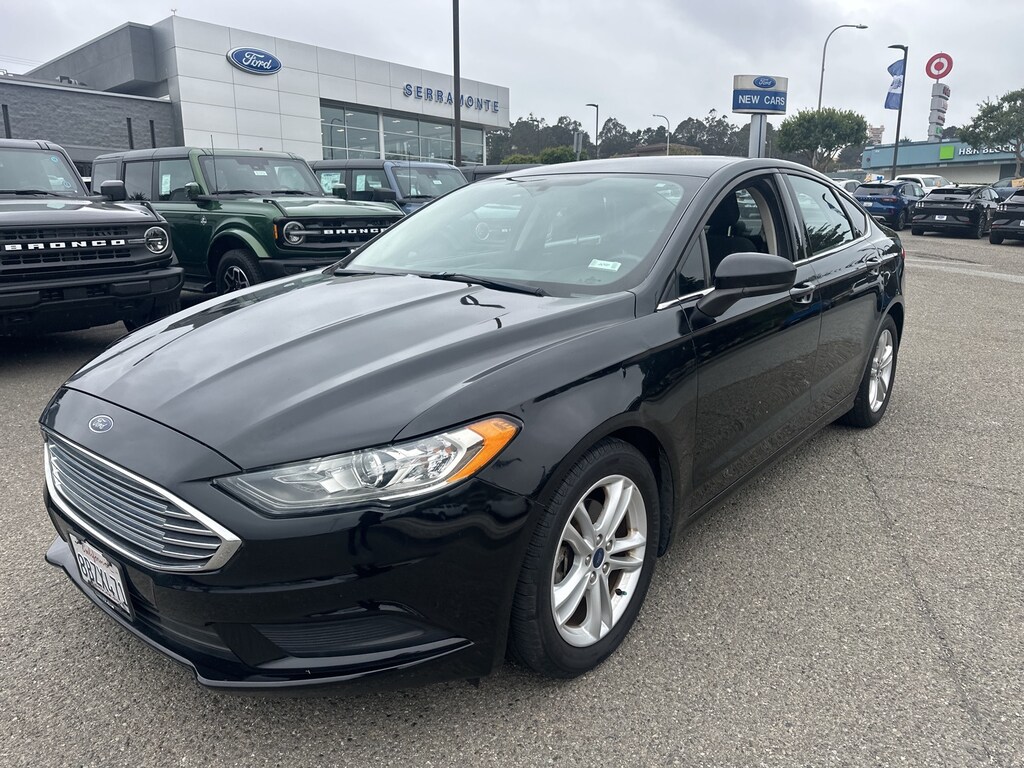Used 2018 Ford Fusion SE Sedan