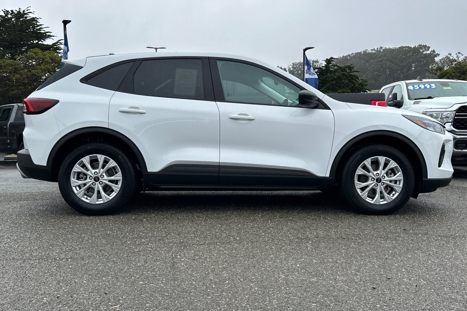 2025 Ford Escape Active photo 2