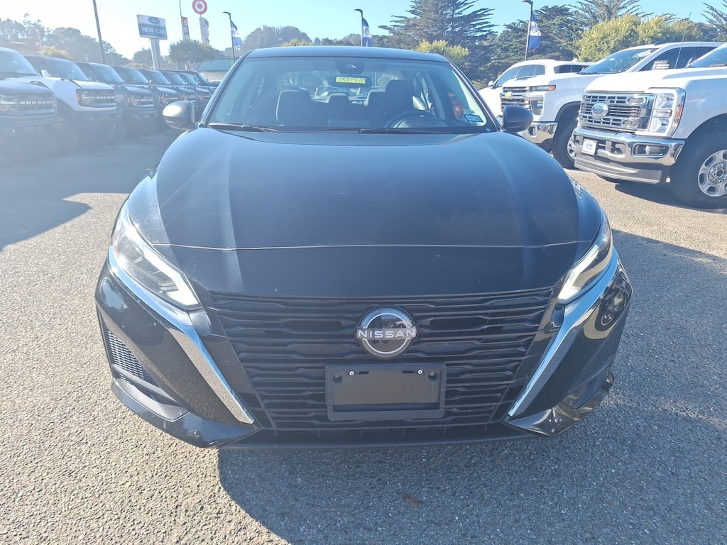 Used 2024 Nissan Altima 2.5 SV Sedan