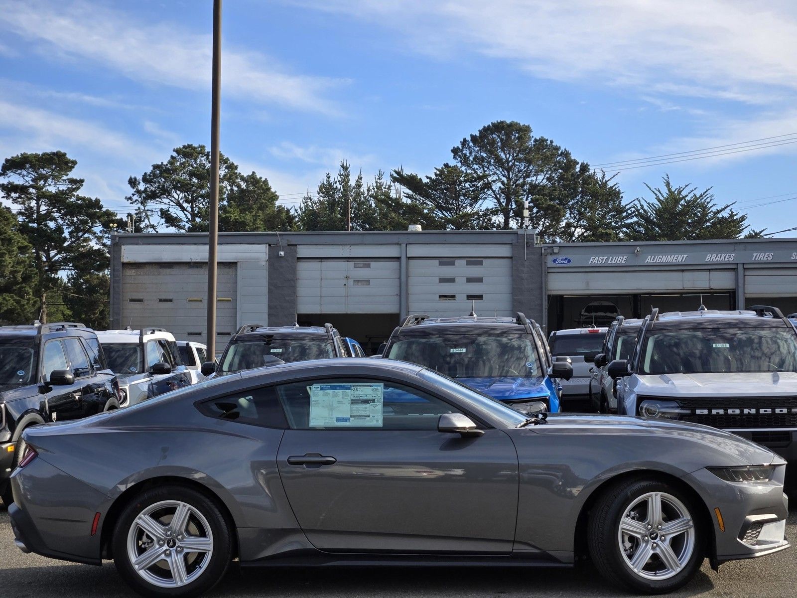 2026 Ford Mustang EcoBoost Fastback - Photo 4