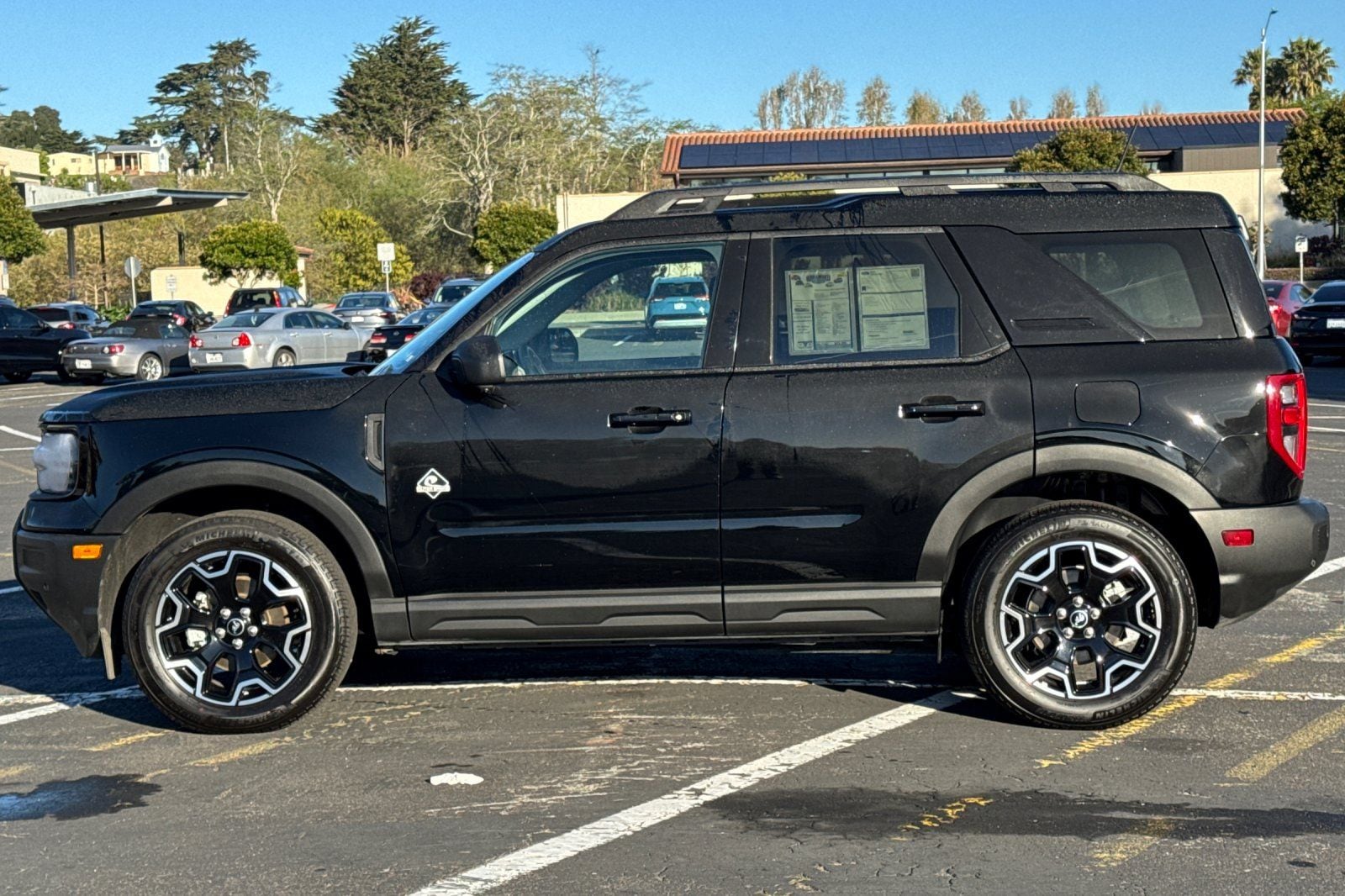 2025 Ford Bronco Sport Outer Banks I-3 cyl photo 6