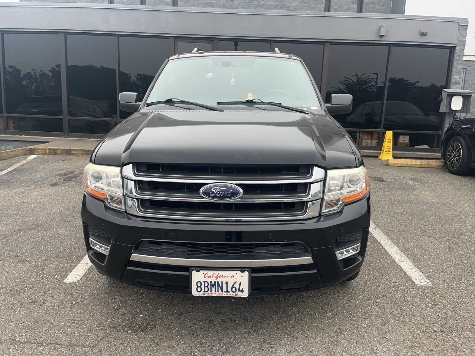 2016 Ford Expedition MAX Limited photo 2