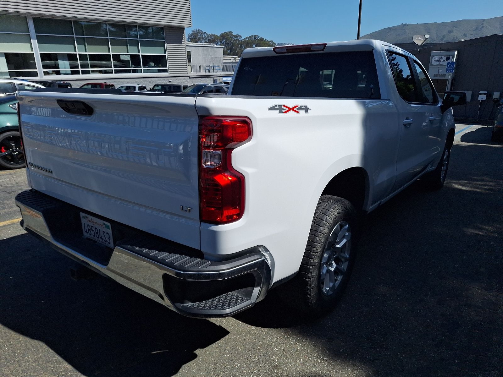2023 Chevrolet Silverado 1500 LT photo 6