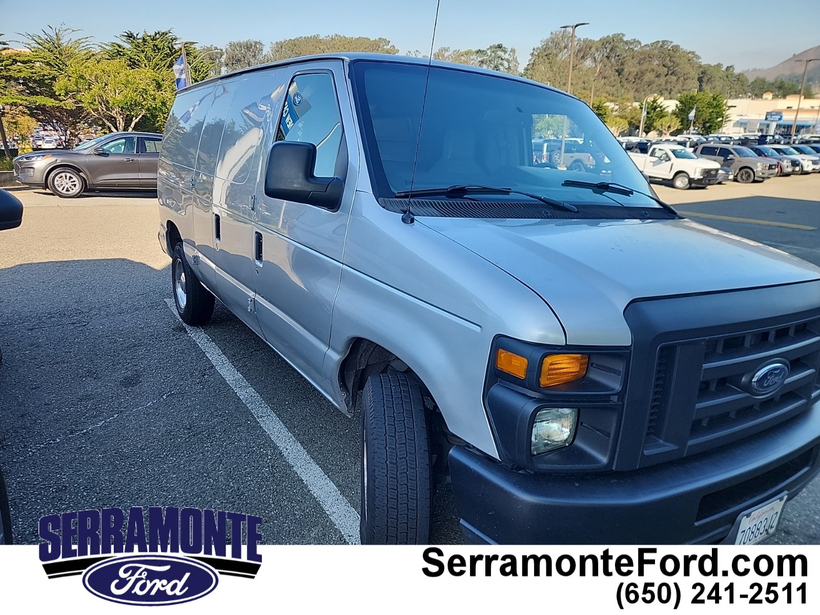 2013 Ford E-Series Econoline Van Commercial's photo