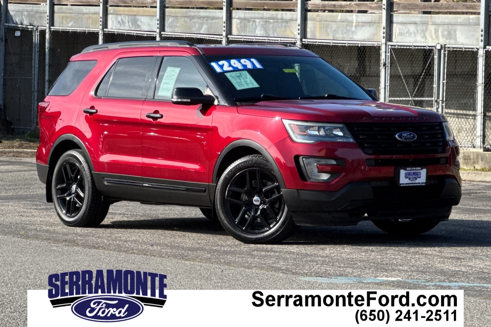 2017 Ford Explorer Sport's photo