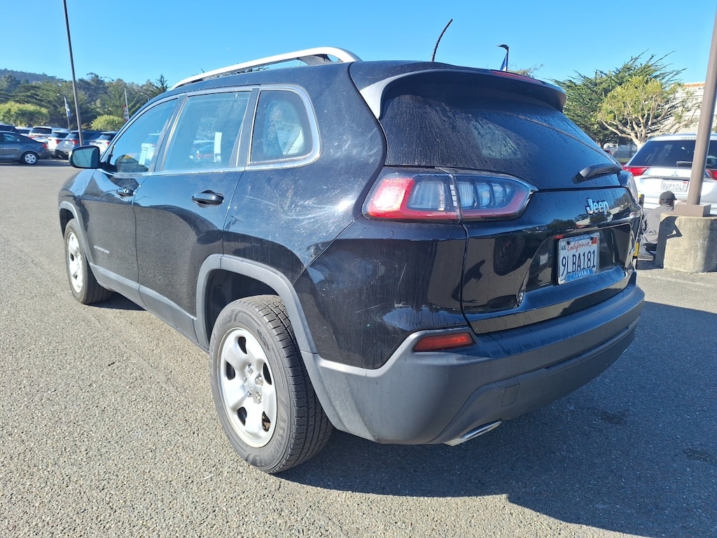 Used 2019 Jeep Cherokee Latitude SUV